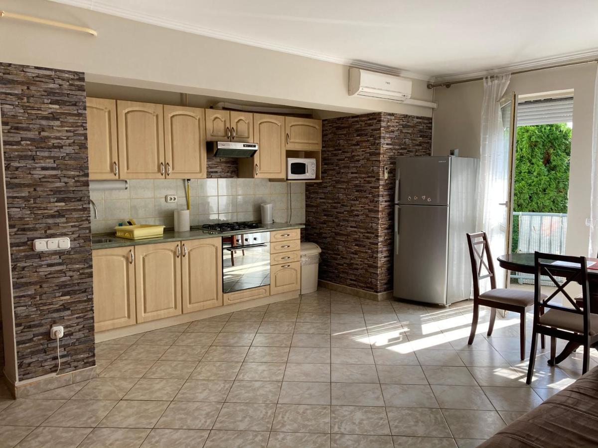 Kristaly Apartman Eger Exteriör bild