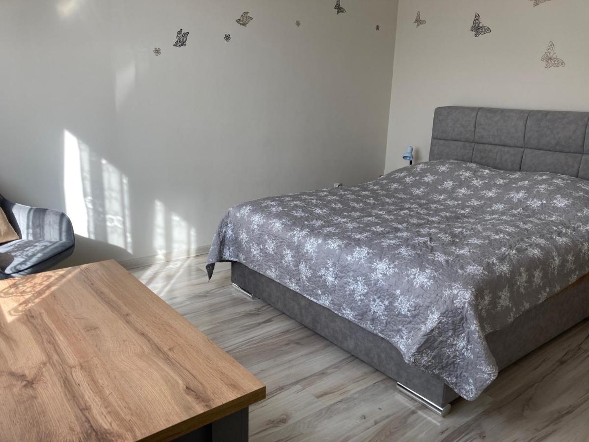 Kristaly Apartman Eger Exteriör bild